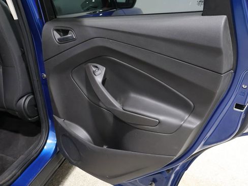 Used 2018 Ford Escape SE image 22