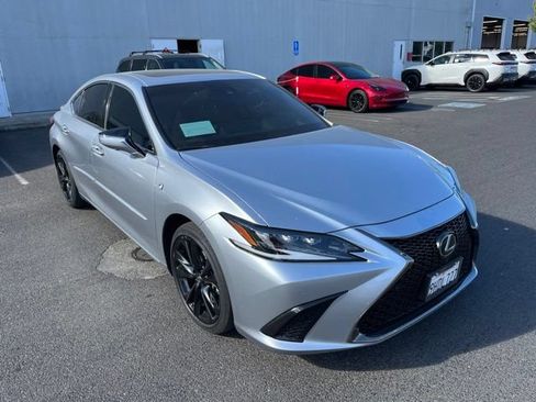 Used 2023 Lexus ES 350 F Sport w/ Accessory Package (Z2) FWD image 2