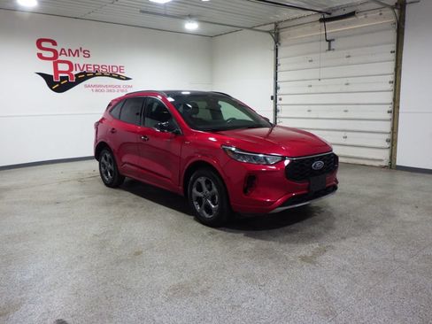 Used 2024 Ford Escape ST-Line w/ Tech Pack #1 AWD/4WD image 5