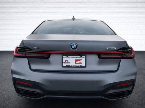 Used 2022 BMW 750i xDrive w/ Executive Package image 6