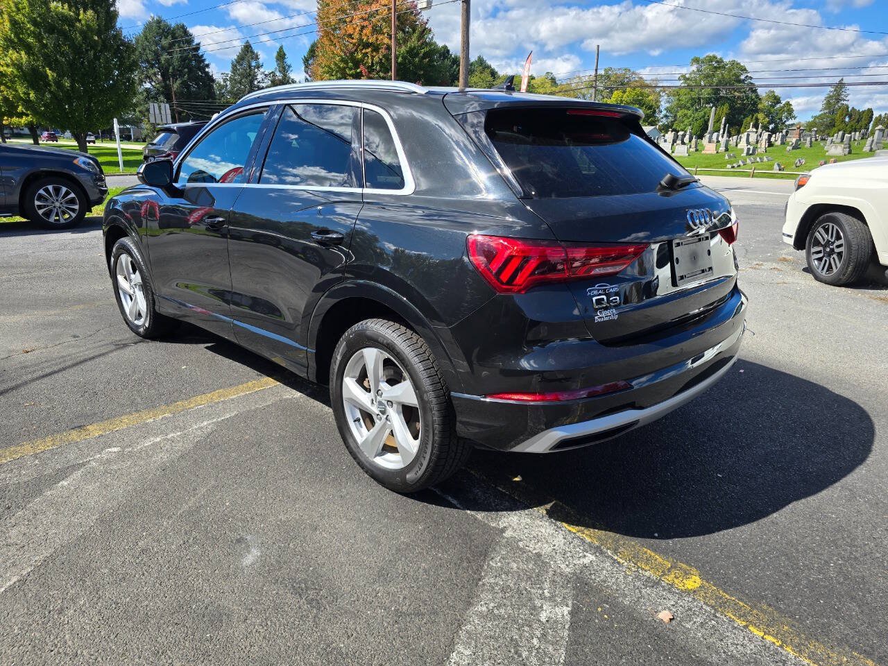 Used 2020 Audi Q3 2.0T Premium Plus w/ Premium Plus Package AWD/4WD image 5