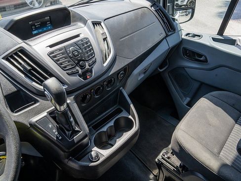 Used 2018 Ford Transit 350 XLT image 24