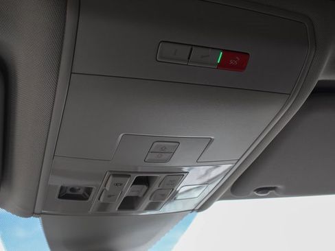 Used 2023 Volkswagen Atlas SEL image 23