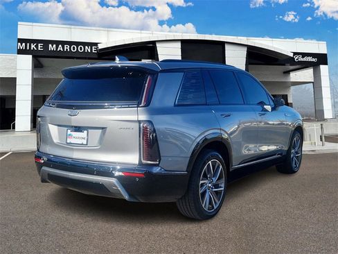 Certified 2026 Cadillac Vistiq Sport image 3