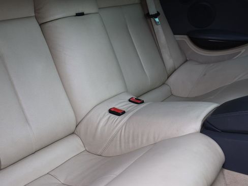 Used 2004 BMW 645Ci Convertible image 16