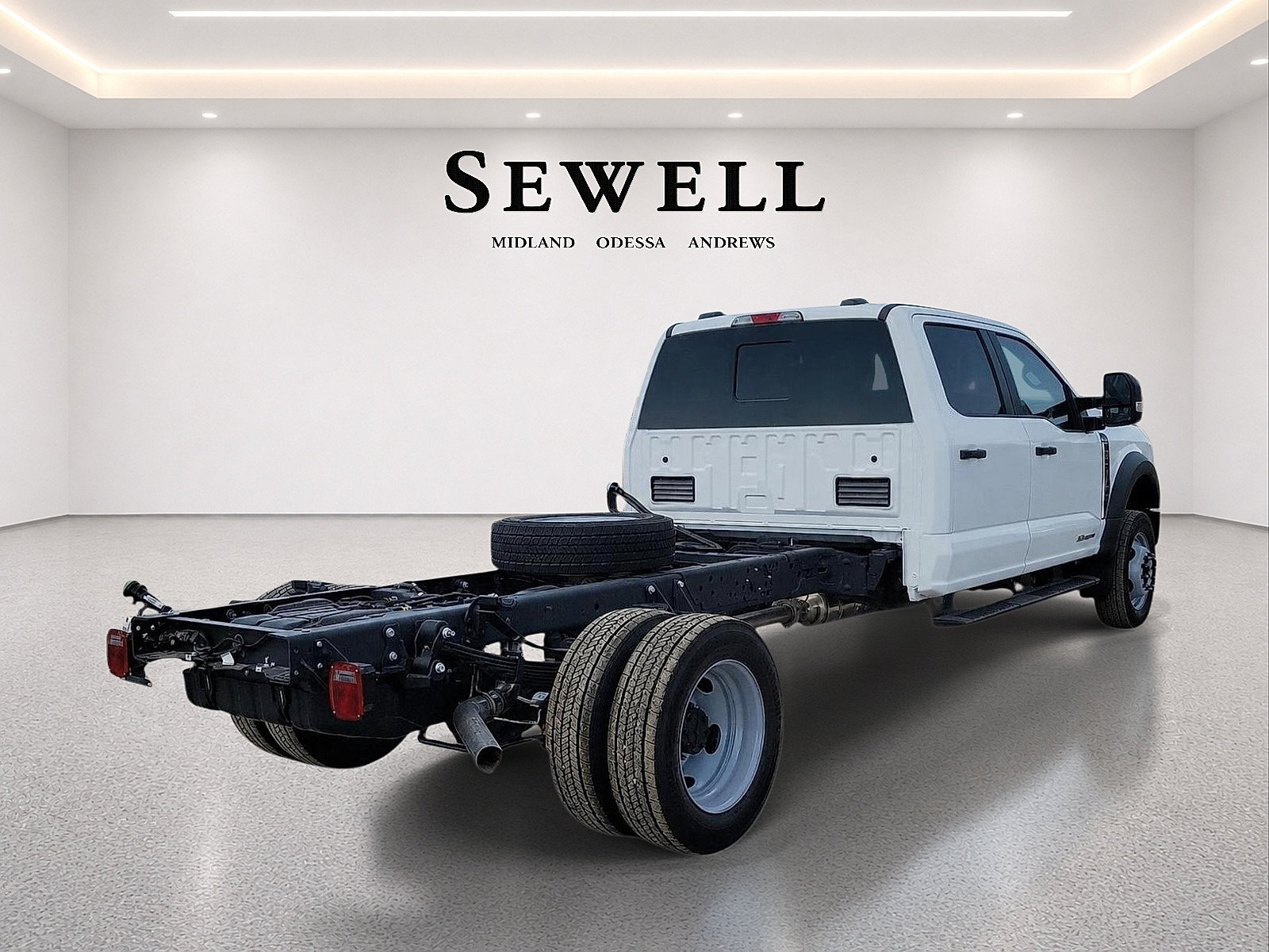 New 2026 Ford F550 4x4 Crew Cab Super Duty image 4