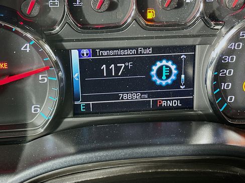 Used 2018 Chevrolet Silverado 1500 LT w/ LT Eassist Package image 18