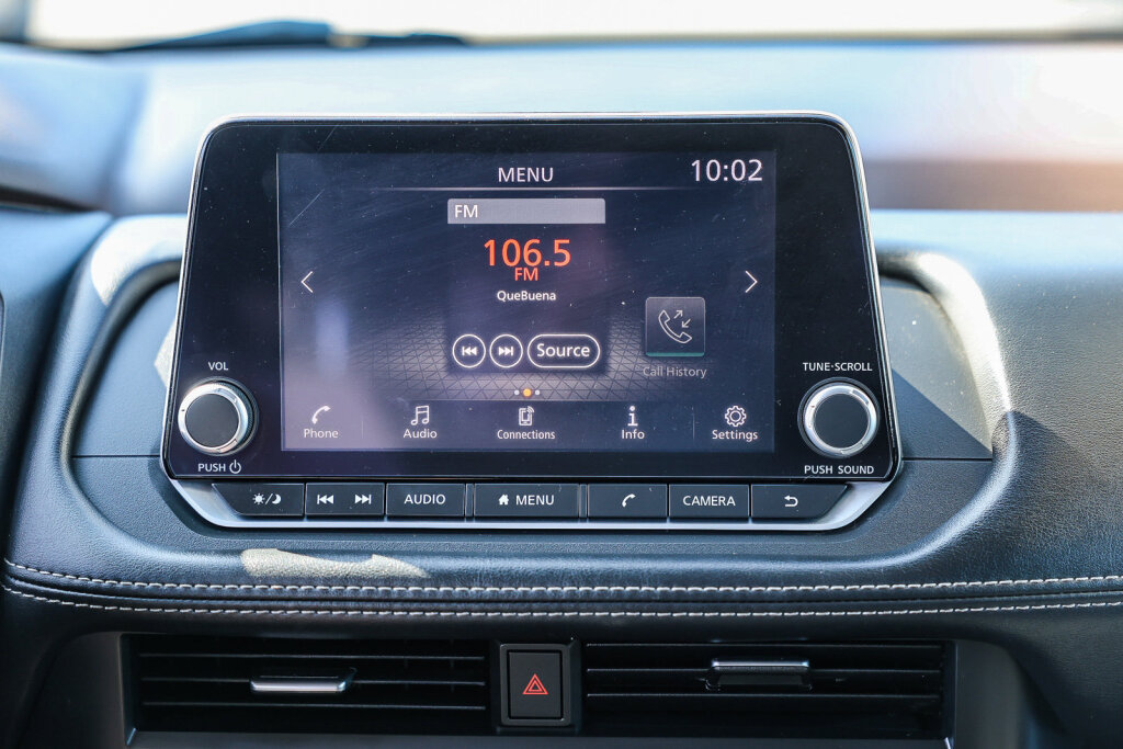 Used 2023 Nissan Rogue S FWD image 4