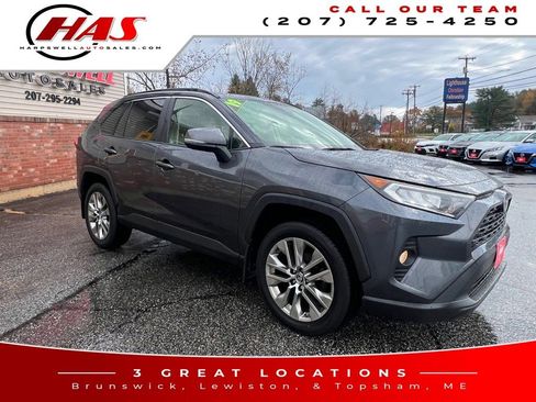 Used 2019 Toyota RAV4 XLE Premium image 9