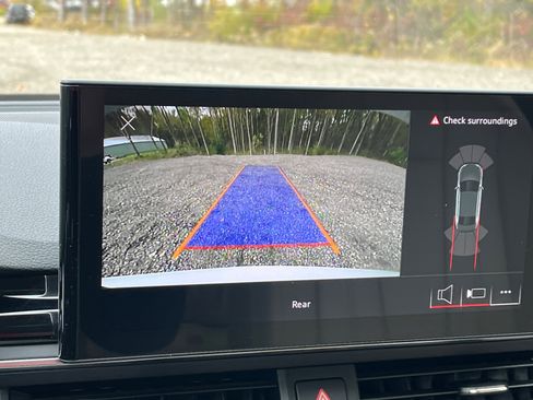 Used 2022 Audi A4 2.0T Premium w/ Convenience Package image 40