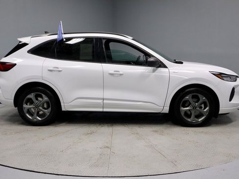 Certified 2023 Ford Escape ST-Line image 11