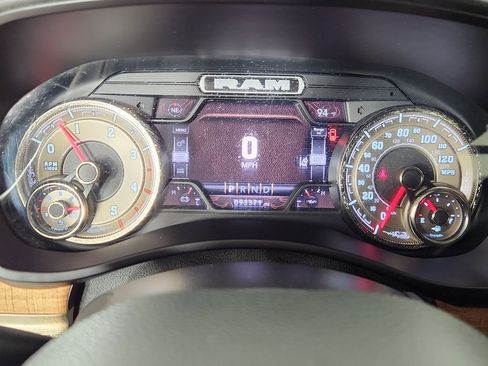 Used 2022 RAM 3500 Limited AWD/4WD image 16