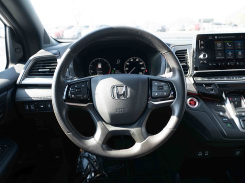 Used 2025 Honda Odyssey Sport-L image 21