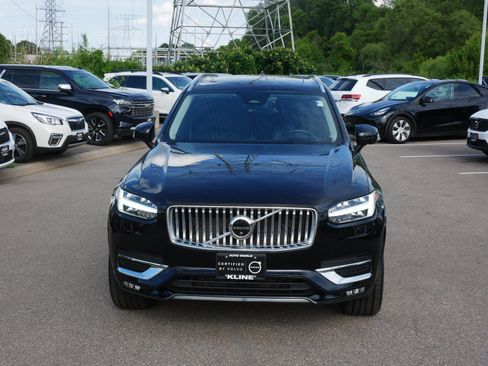 Certified 2023 Volvo XC90 B6 Ultimate w/ Lounge Package AWD/4WD image 2