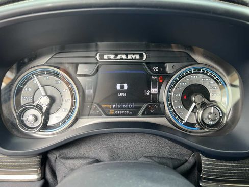 Used 2019 RAM 1500 Limited AWD/4WD image 12