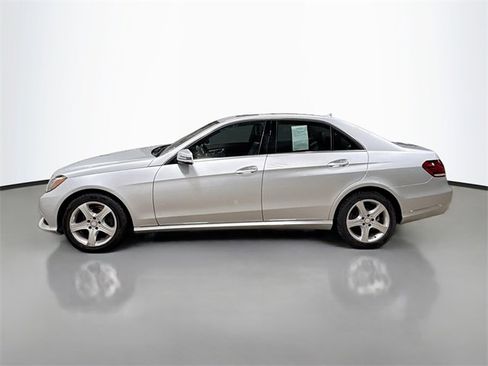 Used 2014 Mercedes-Benz E 350 4MATIC Sedan image 10