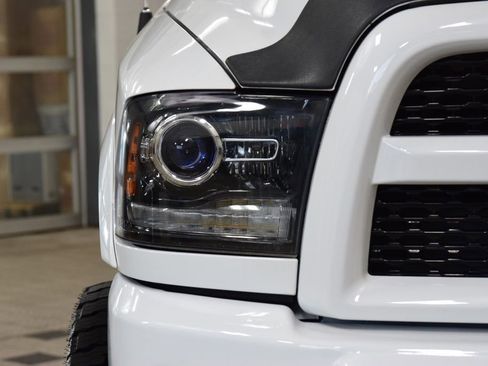 Used 2017 RAM 2500 Laramie w/ Sport Appearance Group AWD/4WD image 10