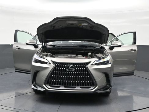 Used 2024 Lexus NX 250 FWD w/ Towing Package (2000 Lbs) image 33