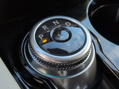 Used 2026 Ford Explorer Platinum w/ LUX Leather Package image 34