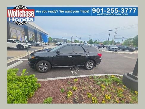 Used 2020 Nissan Pathfinder S AWD/4WD image 1