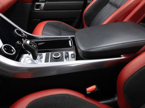 Used 2021 Land Rover Range Rover Sport HST image 28