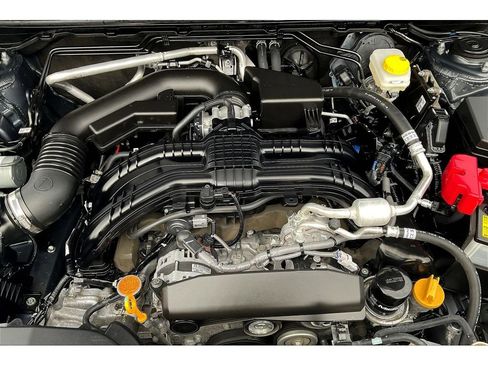 Used 2024 Subaru Crosstrek 2.0i Premium image 31