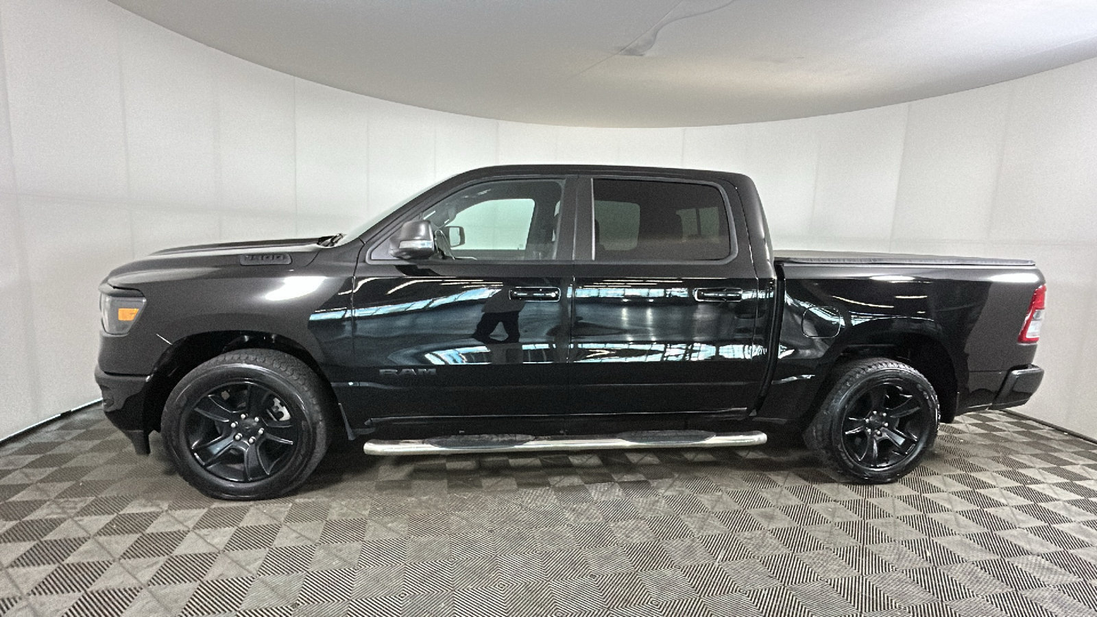 Used 2022 RAM 1500 Big Horn AWD/4WD image 7