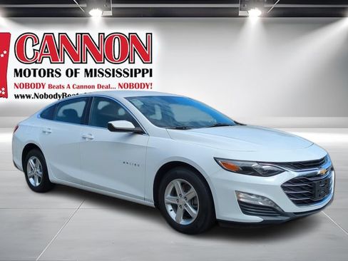Used 2024 Chevrolet Malibu LT FWD image 3