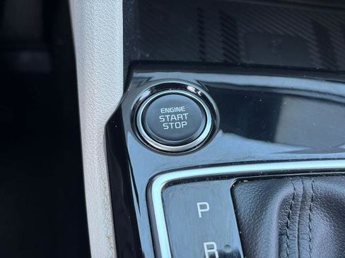 Used 2025 Kia Sportage EX FWD image 10