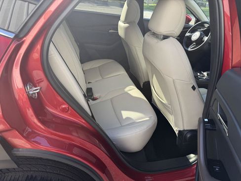 Used 2024 MAZDA CX-30 AWD 2.5 S w/ Premium Package image 19