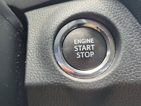 Used 2024 Toyota RAV4 XLE FWD image 32