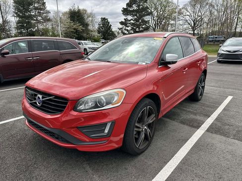 Used 2017 Volvo XC60 T6 R-Design w/ Climate Package image 3