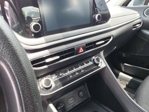 Used 2022 Hyundai Sonata SE FWD image 24