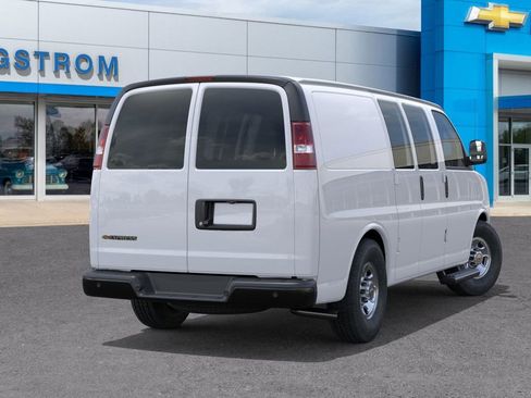 New 2026 Chevrolet Express 2500 image 4