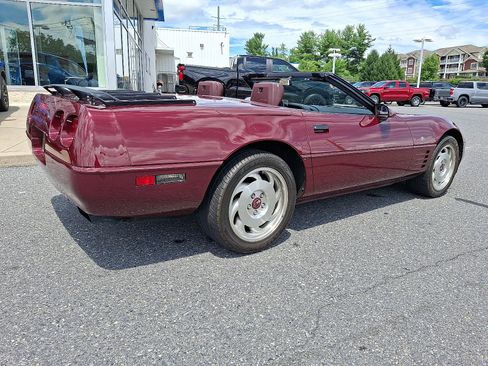 Used 1993 Chevrolet Corvette Convertible RWD image 7