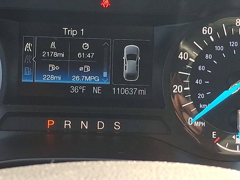 Used 2016 Ford Fusion SE w/ Equipment Group 201A image 19