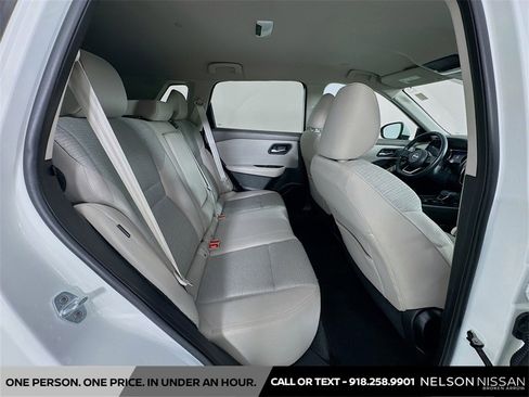 Used 2022 Nissan Rogue SV image 24