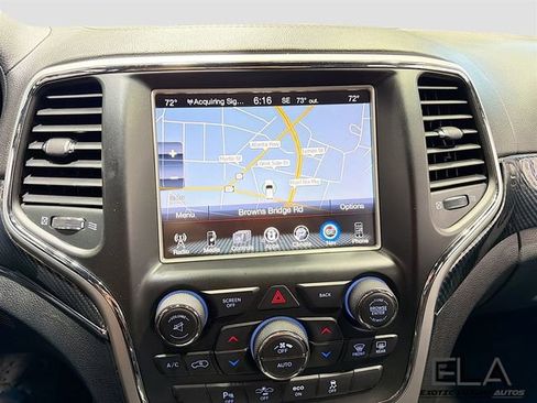 Used 2015 Jeep Grand Cherokee SRT image 14