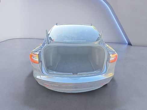 Used 2021 Tesla Model 3 Standard Range Plus image 17