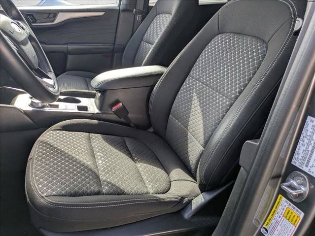 Used 2023 Ford Escape Active w/ Tech Pack #1 FWD image 11