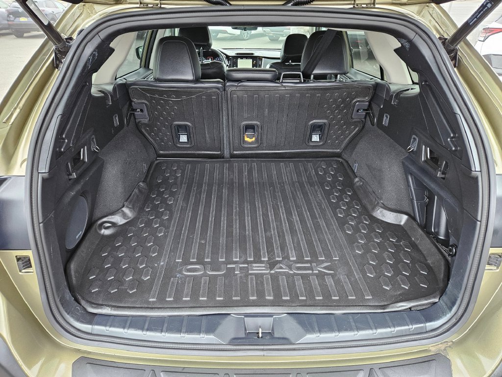 Used 2023 Subaru Outback Touring XT AWD/4WD image 12
