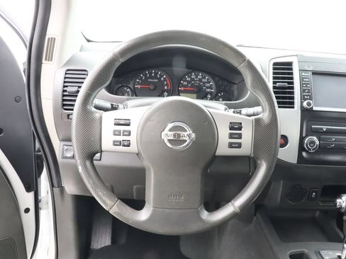 Used 2019 Nissan Frontier SV RWD image 13
