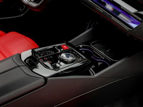 Used 2025 BMW M5 w/ Carbon Package image 21