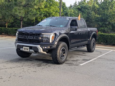 Certified 2025 Ford F150 Raptor AWD/4WD image 8