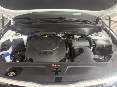 Used 2024 Kia Telluride AWD image 24
