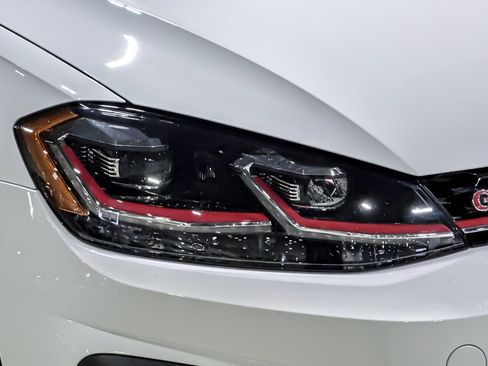 Used 2019 Volkswagen GTI Rabbit Edition image 11