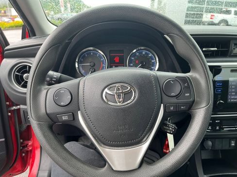 Used 2019 Toyota Corolla LE FWD image 15