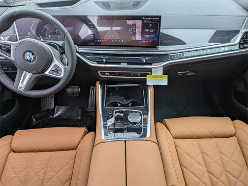New 2026 BMW X6 xDrive40i w/ Climate Comfort Package image 33