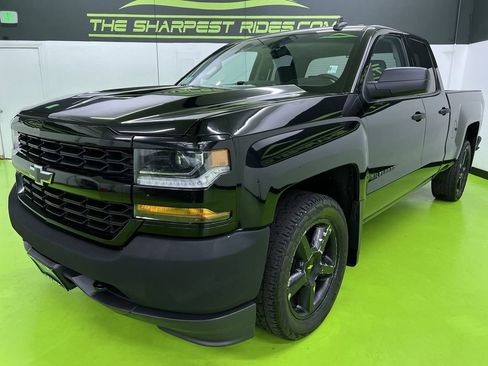 Used 2017 Chevrolet Silverado 1500 W/T w/ Black Out Edition AWD/4WD image 5