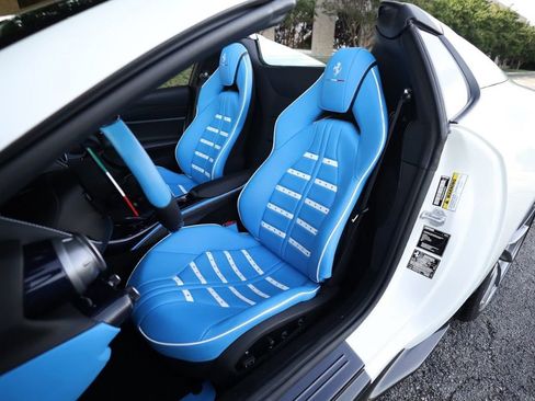 Used 2023 Ferrari 812 GTS RWD image 5